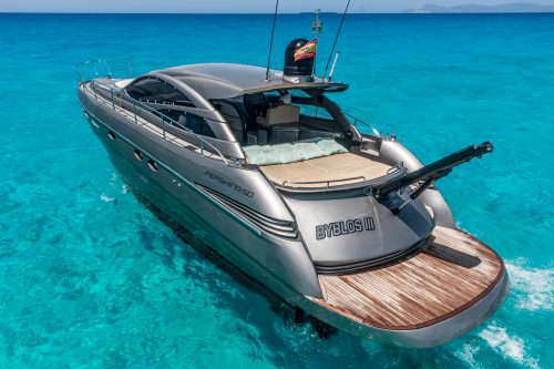 Alquilar Pershing 50 Ibiza