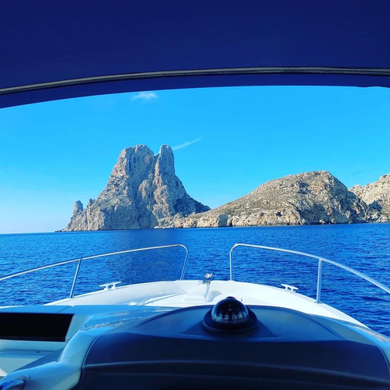Alquiler de lanchas baratas en Ibiza